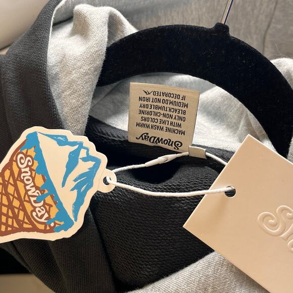 •NWT• SNOWDAY WORLDWIDE STREETWEAR BLACK HOODIE • MENS 2XL - Picture 10 of 13